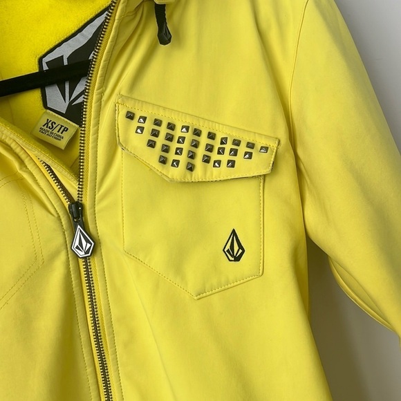 Volcom Softshell‎ Women’s Yellow Snowboard Jacket Sz XS - Picture 3 of 11
